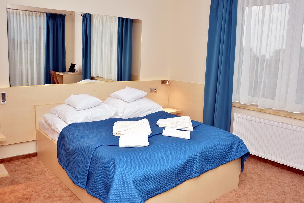 Motel S5 Zbrachlin Exterior photo